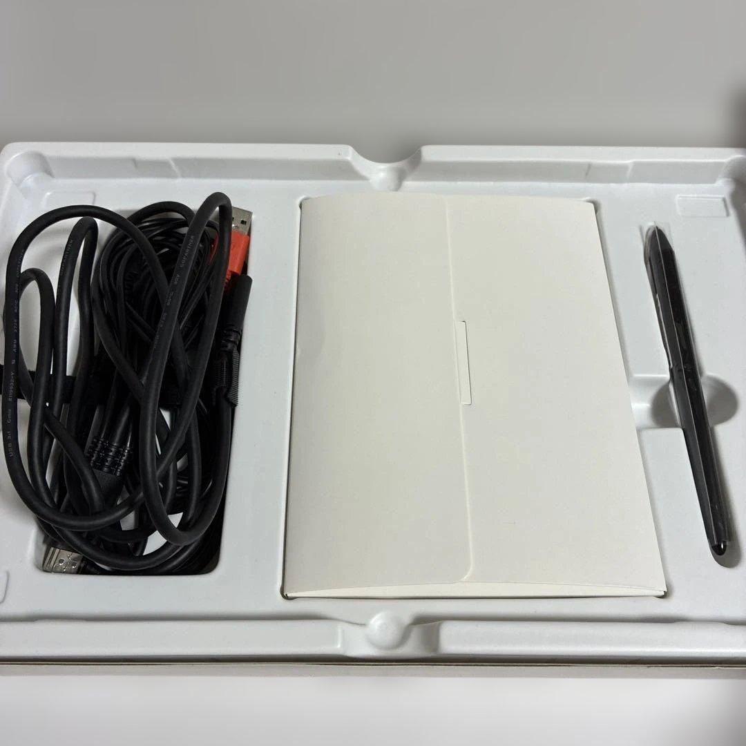 【2/22まで出品】XPPen Artist12セカンド 液タブ