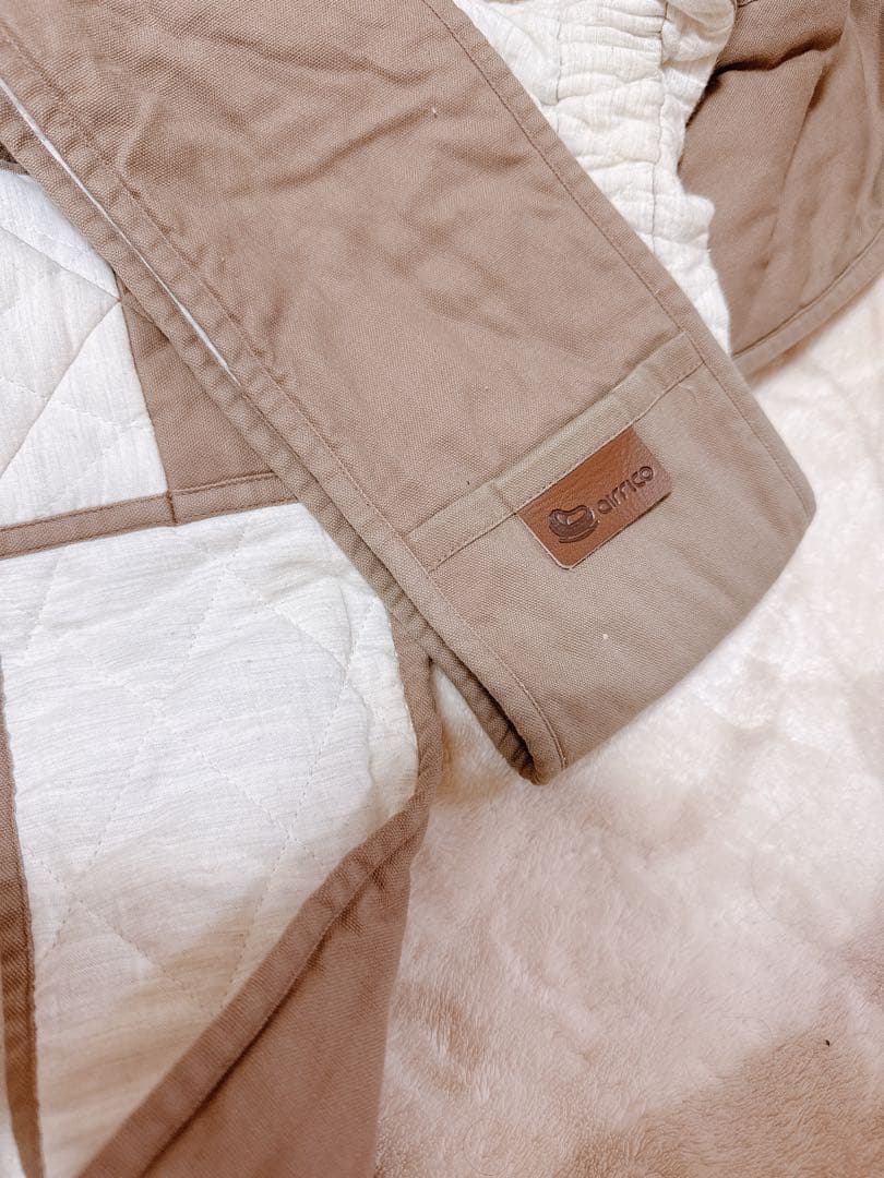 【良品】軽量で持ち運びも楽々♪エアリコベビー抱っこ紐グレイッシュブラウン