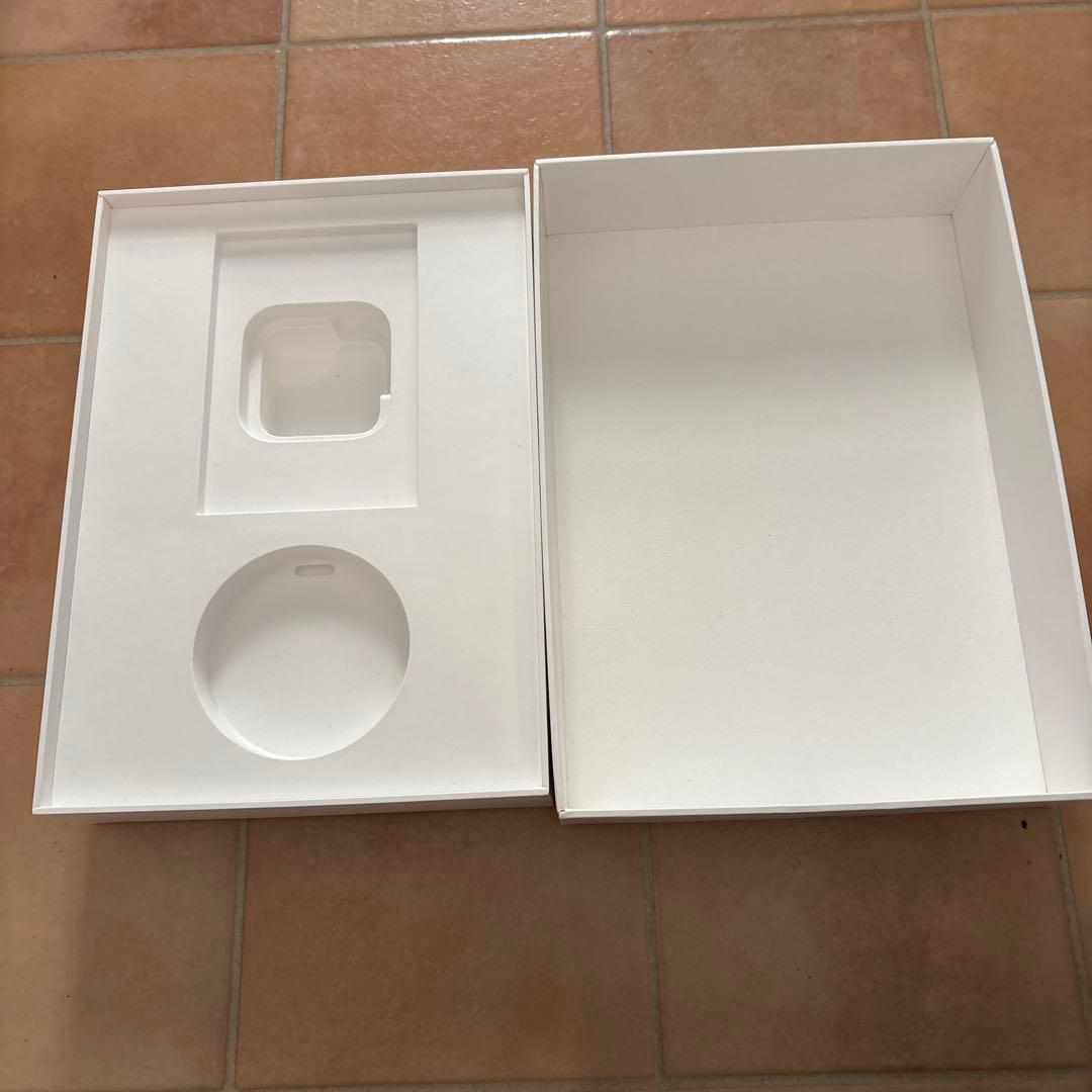 ipad第6世代　画面ヒビあり（箱あり)