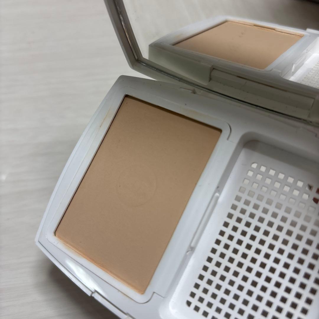 専用です。CHANEL ルブラン　ブライトニング　コンパクト　B20