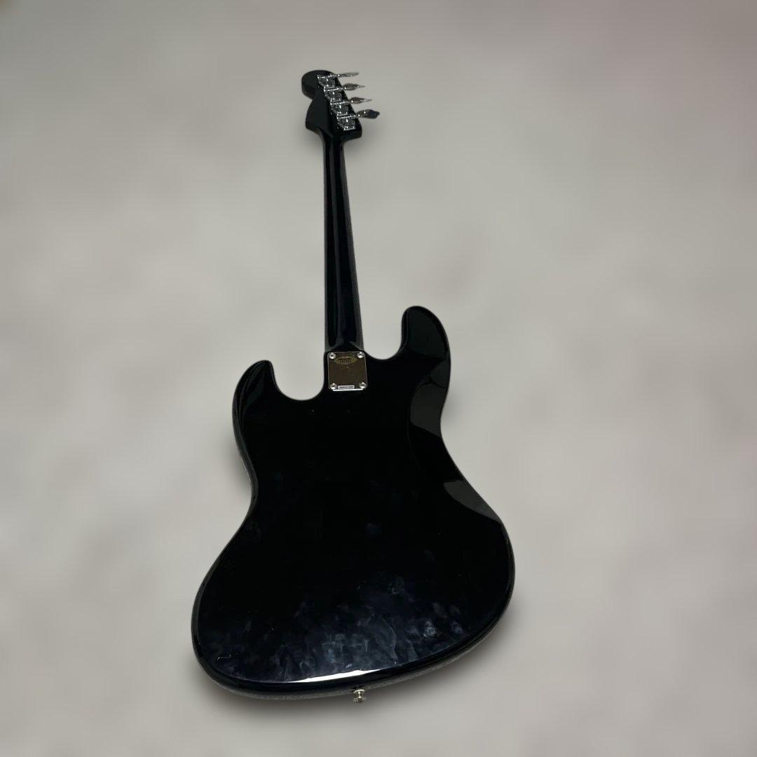 ブラックエレキベース 4弦ジャズベーススタイル BUSKERS