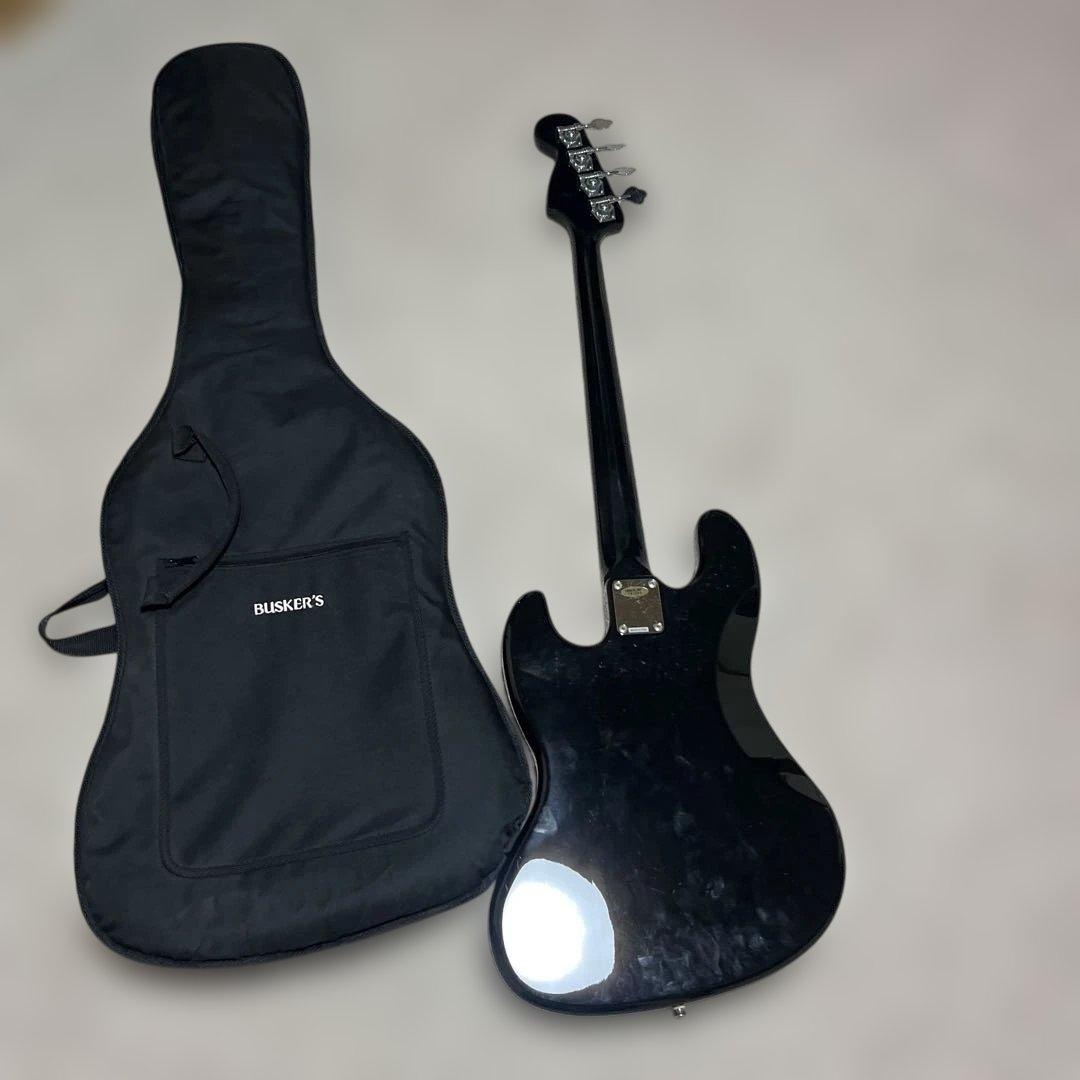 ブラックエレキベース 4弦ジャズベーススタイル BUSKERS