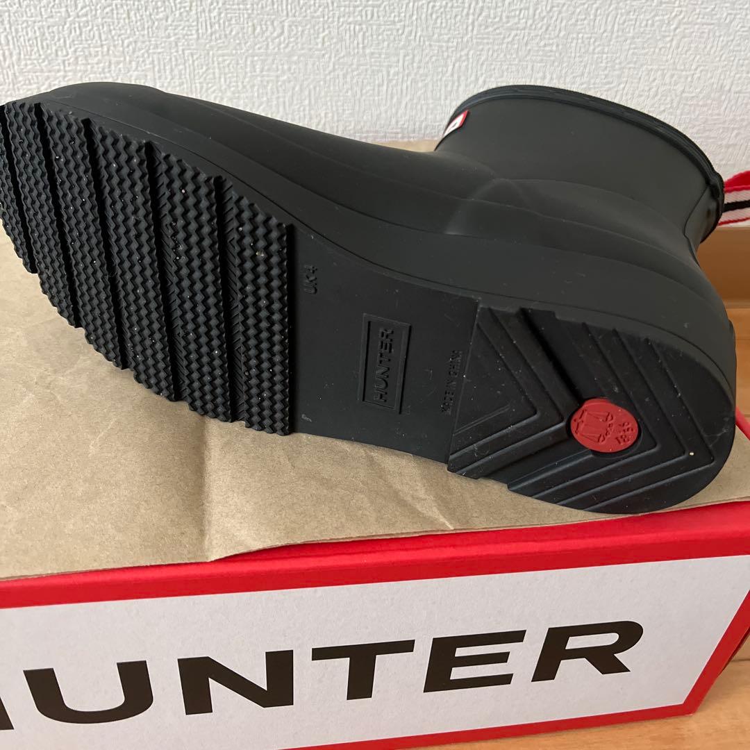 HUNTER ブラック長靴 ストライプループ付き