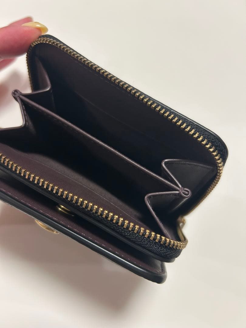 【未使用に近い】coach 二つ折り財布