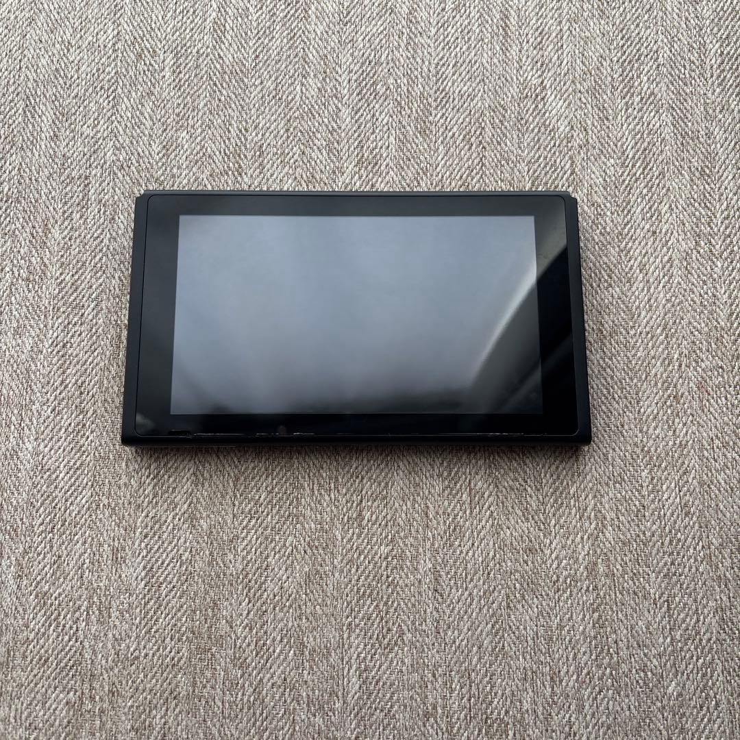 Nintendo Switch(ドック、HDMI・充電コード、本体、SDカード)