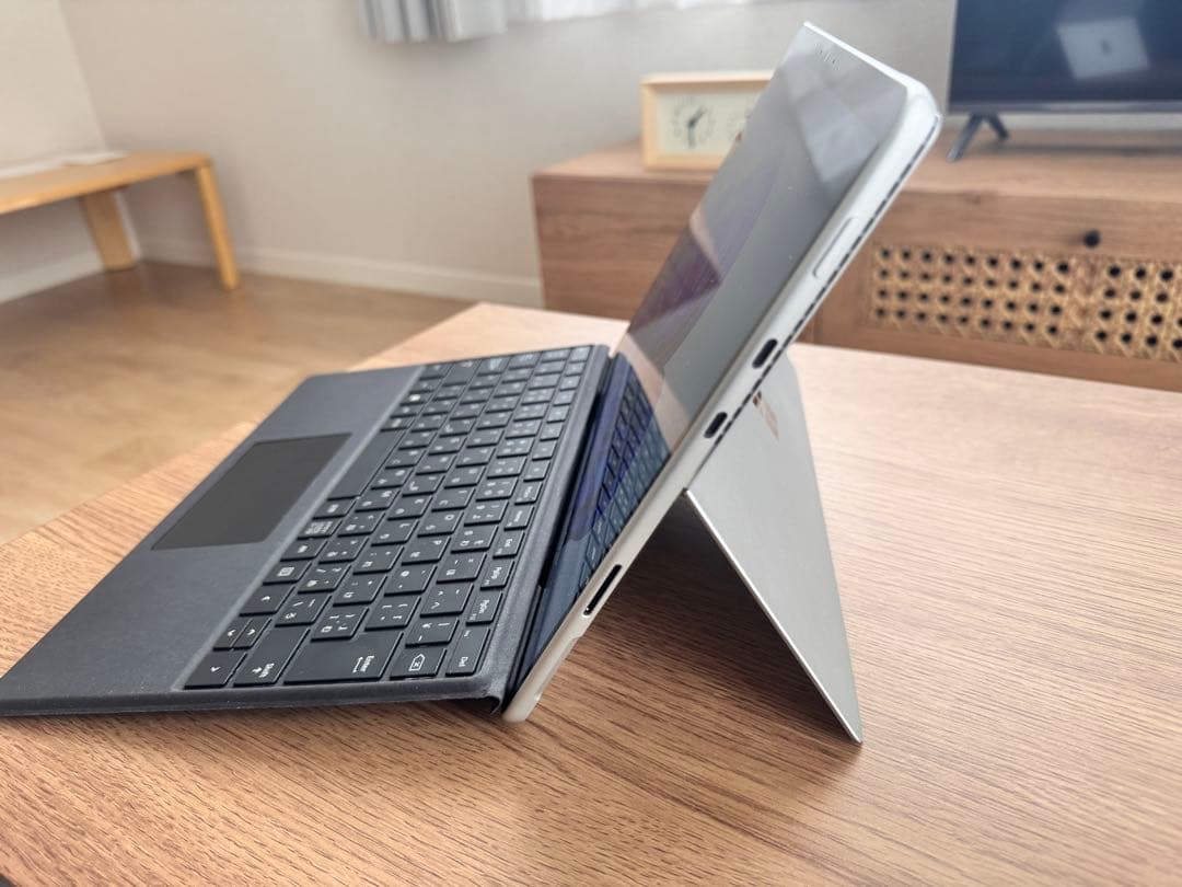 Microsoft Surface Pro8 13インチ※充電ケーブル追加