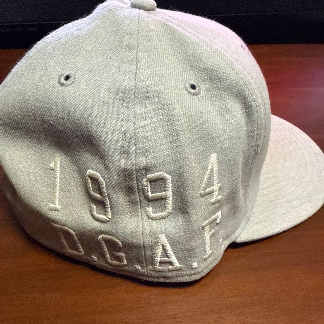 Supreme×D.G.A.F. ボックスロゴ キャップ