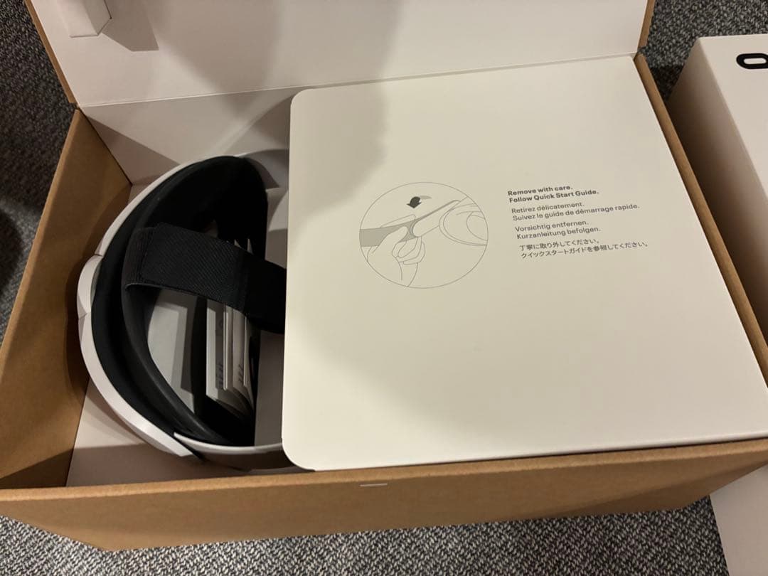  quest2 128GB + elite strap付属