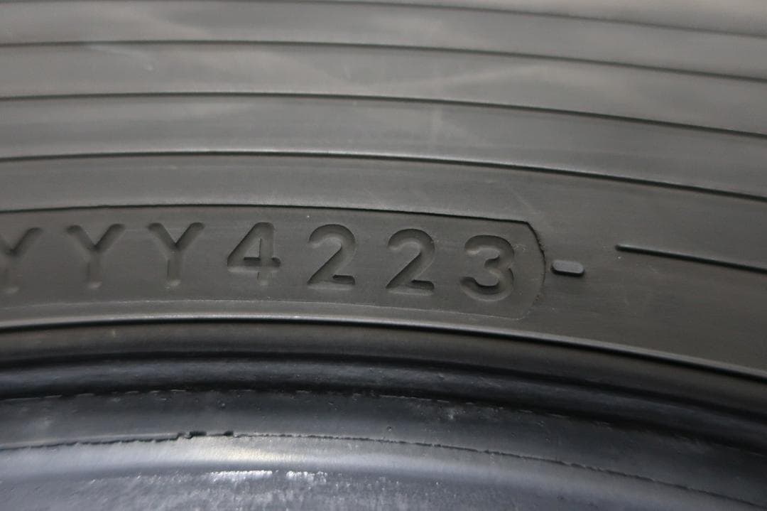 2023年製　ヨコハマ　ブルーアース　RV03　195/65R15　国産　4本