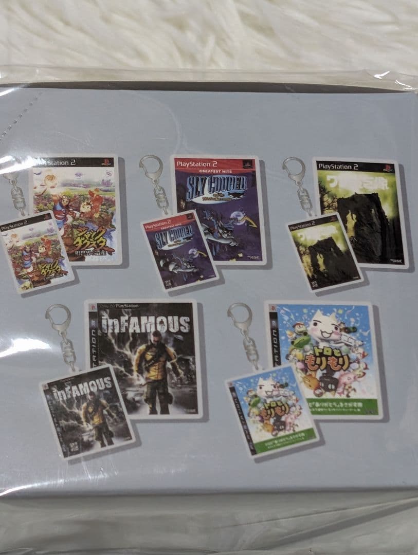 ✨新品未開封✨プレステ 30周年アニバーサリー限定 アクリルキーチェーン 全8種