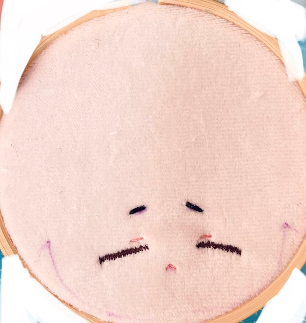 ‪ෆ ̖́-‬M ページ
