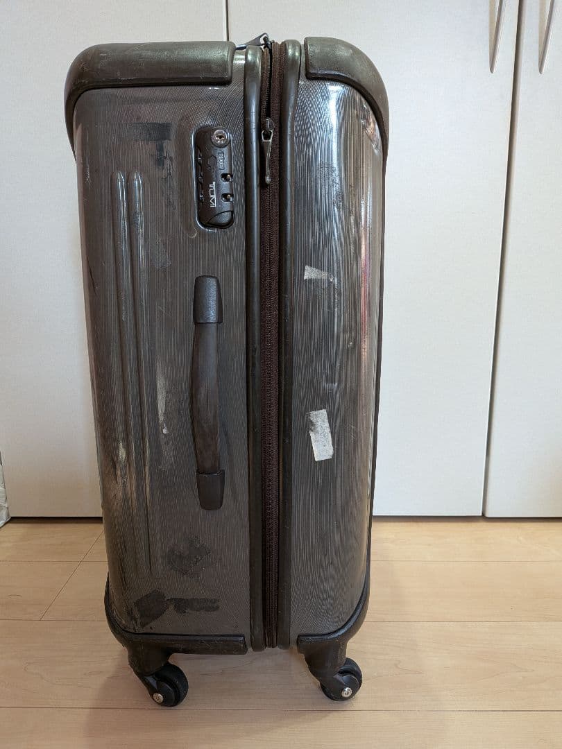 TUMI VAPOR スーツケース
