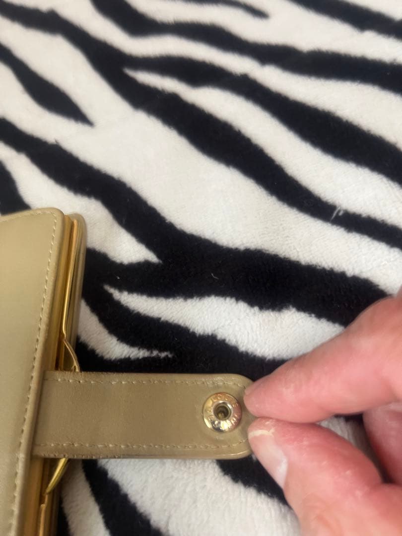 ルイヴィトン モノグラム・ヴェルニ ポルトフォイユ・ヴィエノワ　折り財布