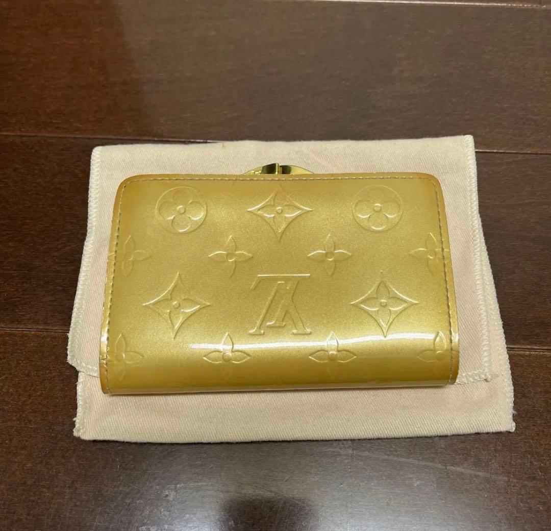 ルイヴィトン モノグラム・ヴェルニ ポルトフォイユ・ヴィエノワ　折り財布
