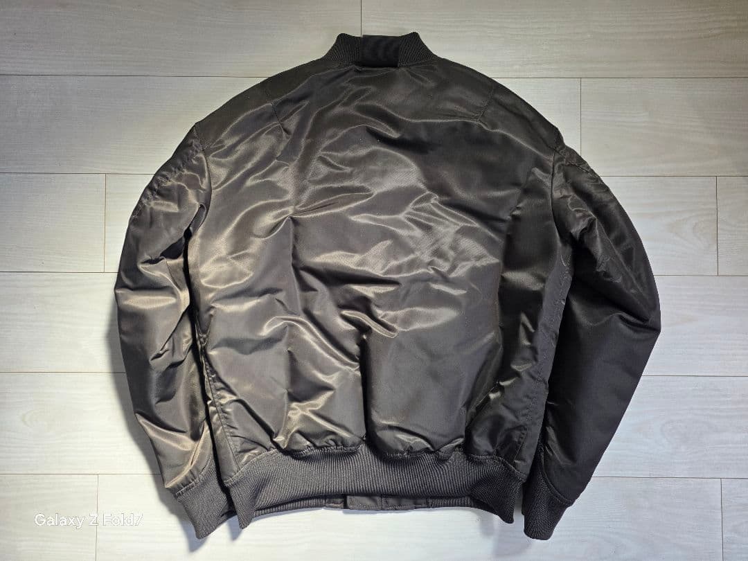 【新品】ユニクロ +J ハイブリッドダウンオーバーサイズMA-1（S・グレー）