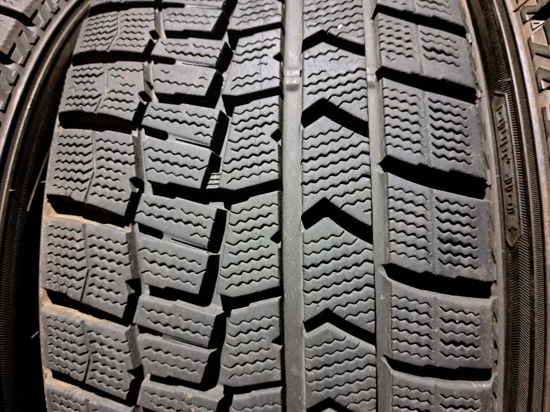 バリ山！215/45R17×4本！信頼のダンロップ！ゴム良好！安心！送料￥300