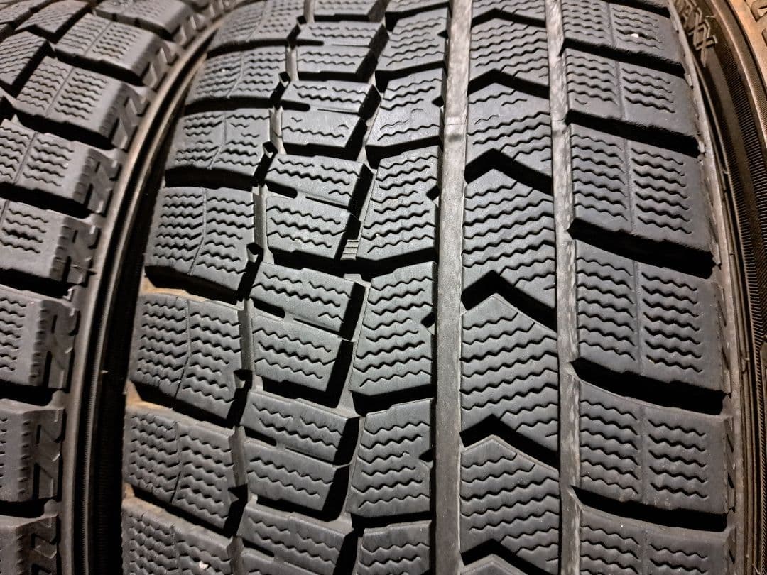 バリ山！215/45R17×4本！信頼のダンロップ！ゴム良好！安心！送料￥300