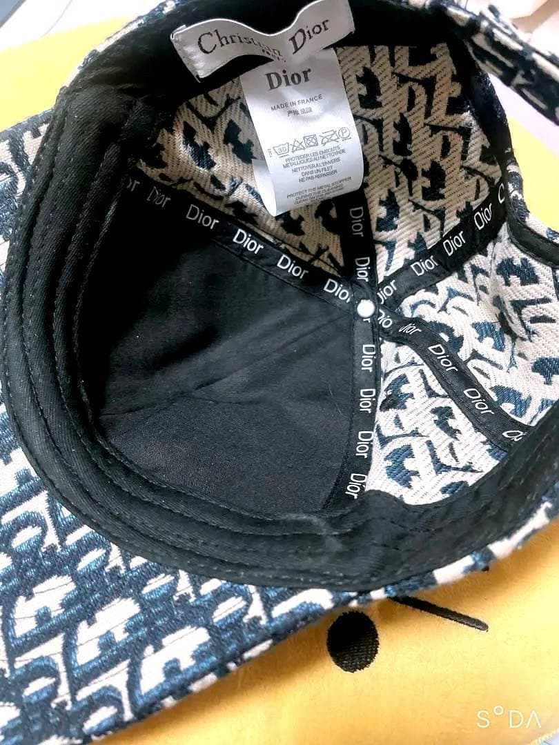 今月限定値下げ！ CHRISTIAN DIOR ロゴキャップ 頭周り57cm