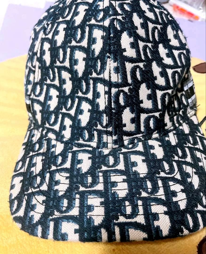 今月限定値下げ！ CHRISTIAN DIOR ロゴキャップ 頭周り57cm