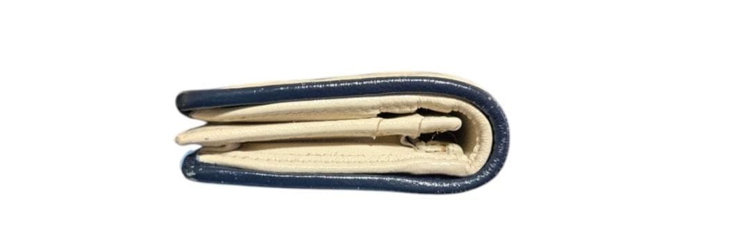 GUCCI マーモント　二つ折り財布　キルティング Wallet 573811