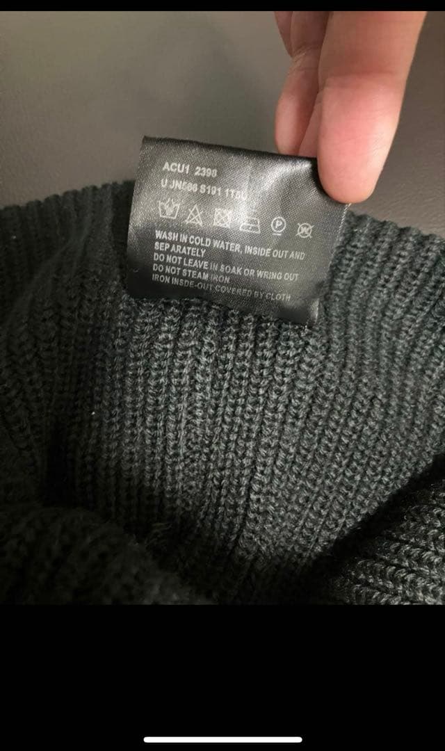 PRADA リブ編み ニット帽