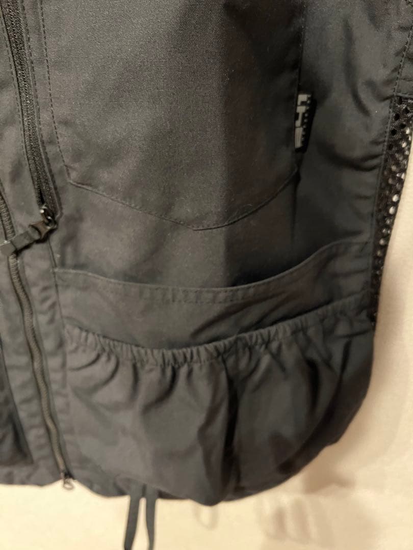 241 AREA241-VEST 　MB1154