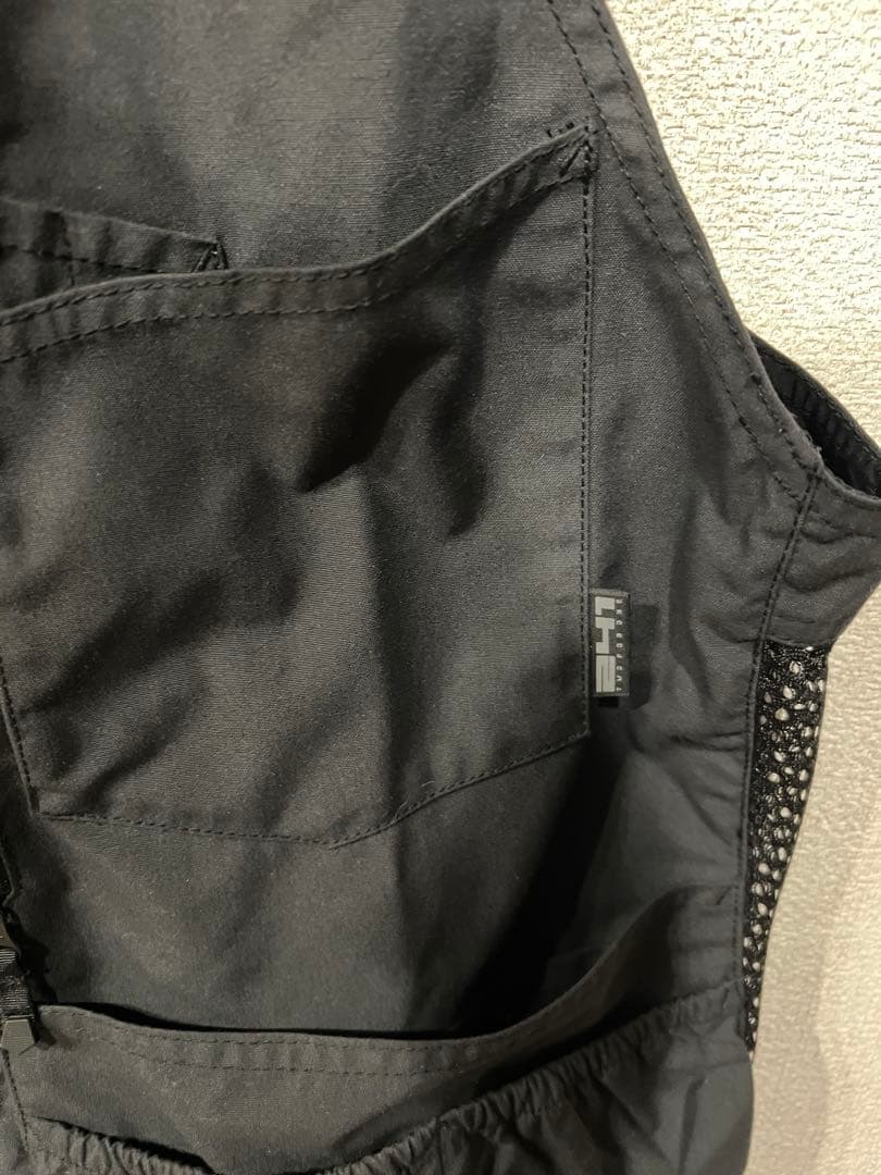 241 AREA241-VEST 　MB1154