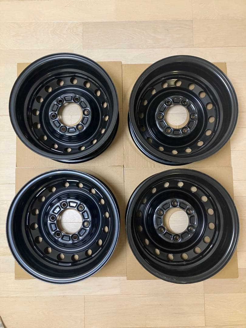 トヨタ ハイエース　スチールホイール　専用①