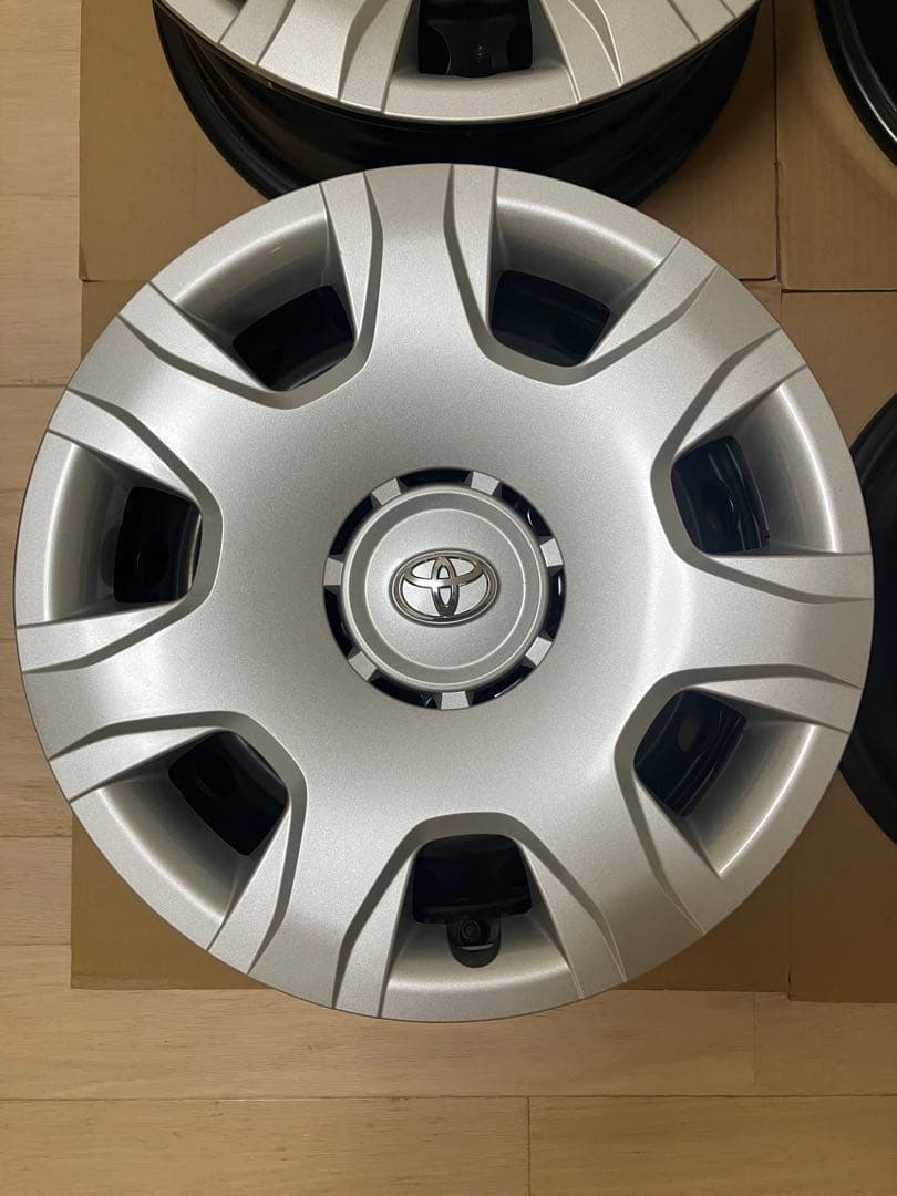 トヨタ ハイエース　スチールホイール　専用①