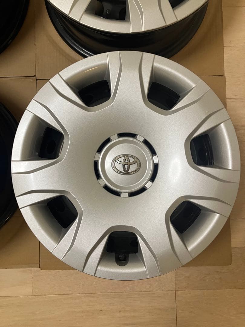 トヨタ ハイエース　スチールホイール　専用①