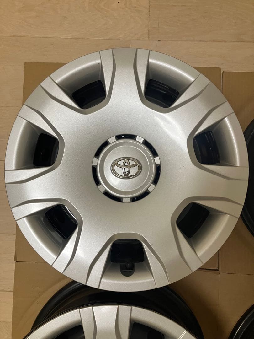 トヨタ ハイエース　スチールホイール　専用①