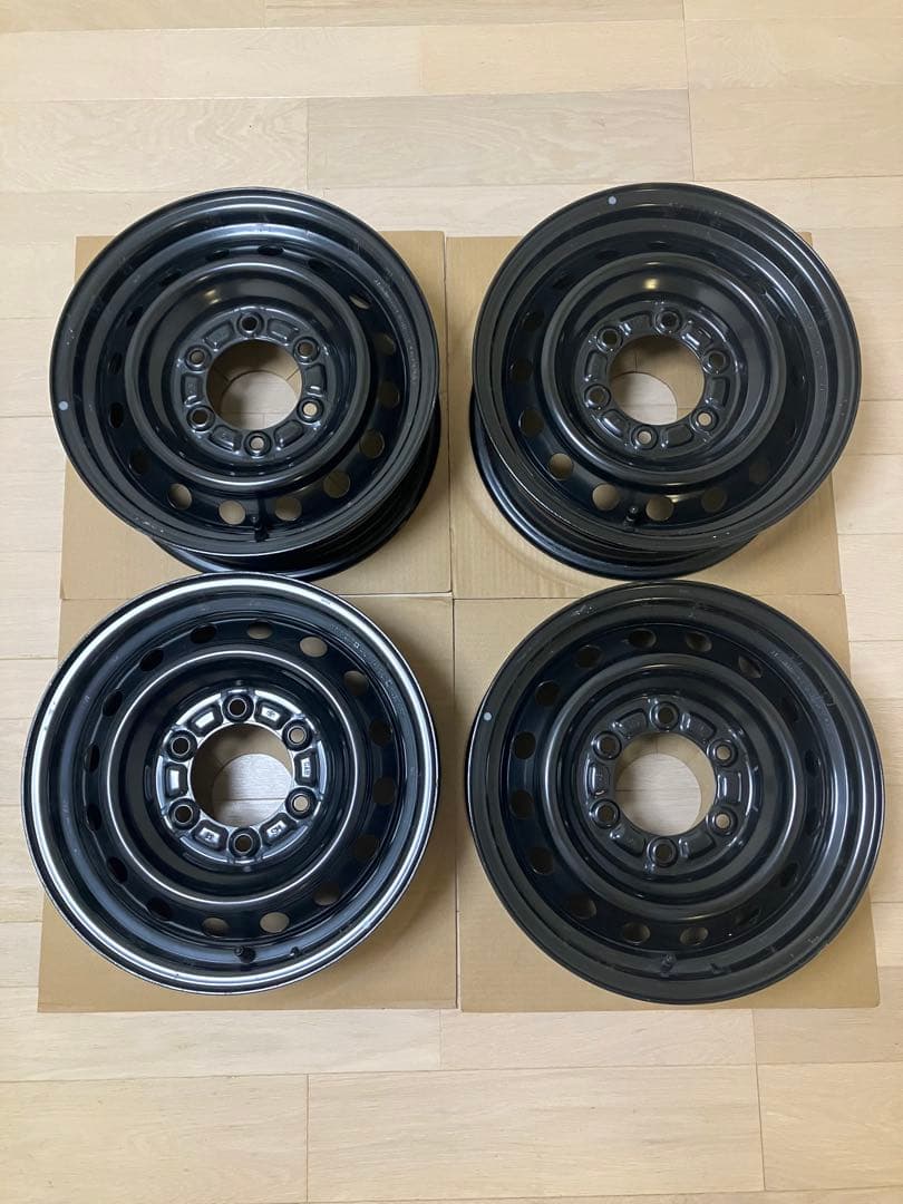 トヨタ ハイエース　スチールホイール　専用①