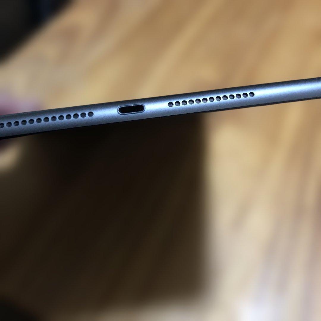 ★傷無しiPad 第9世代Wi-Fiモデル（グレー）