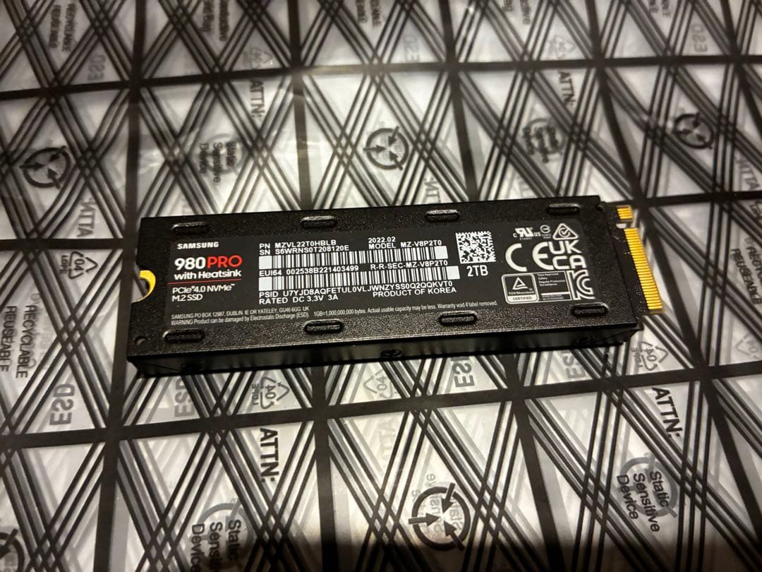Samsung SSD 980 PRO 2TB M.2 箱なし