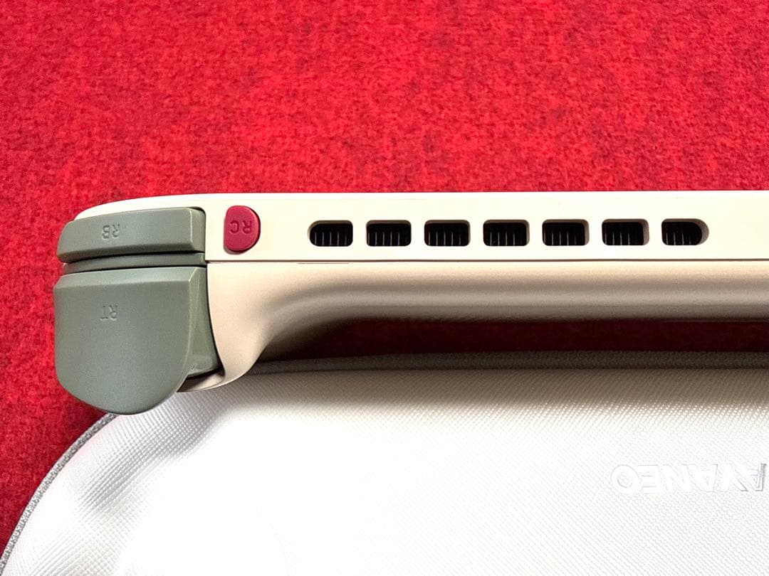 L*k様 AYANEO Pocket EVO 24GB/1TB 中古美品 ケース