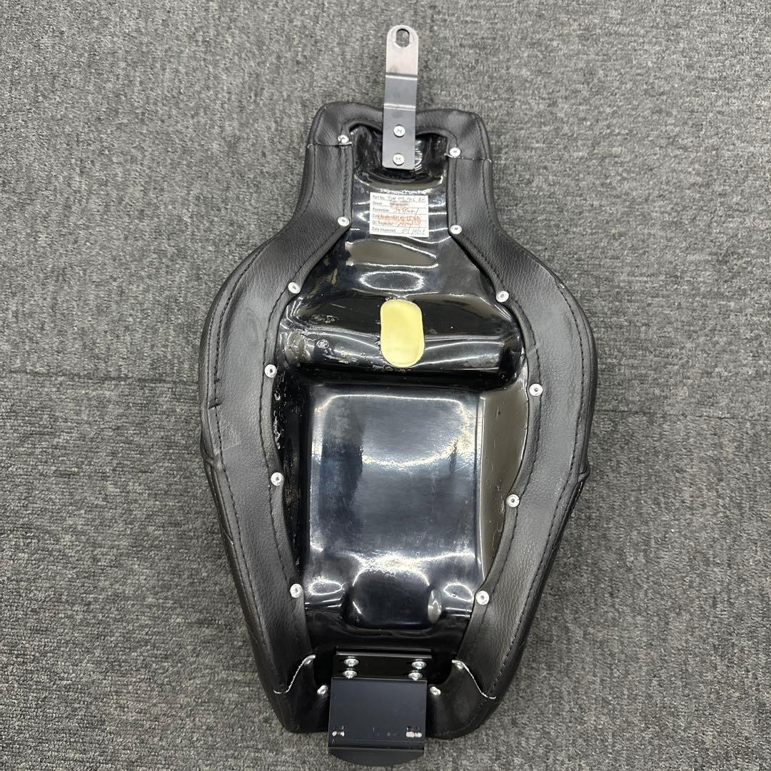 スポーツスター　シート　ガレージT&F