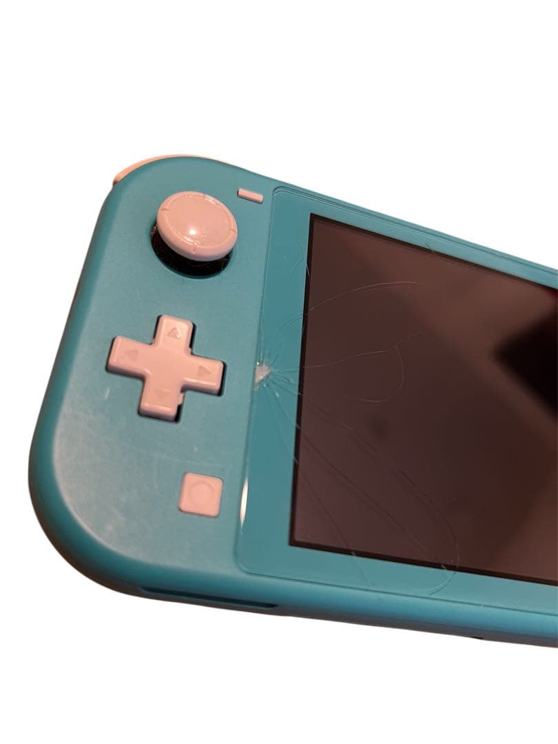Nintendo Switch Lite ヒビあり