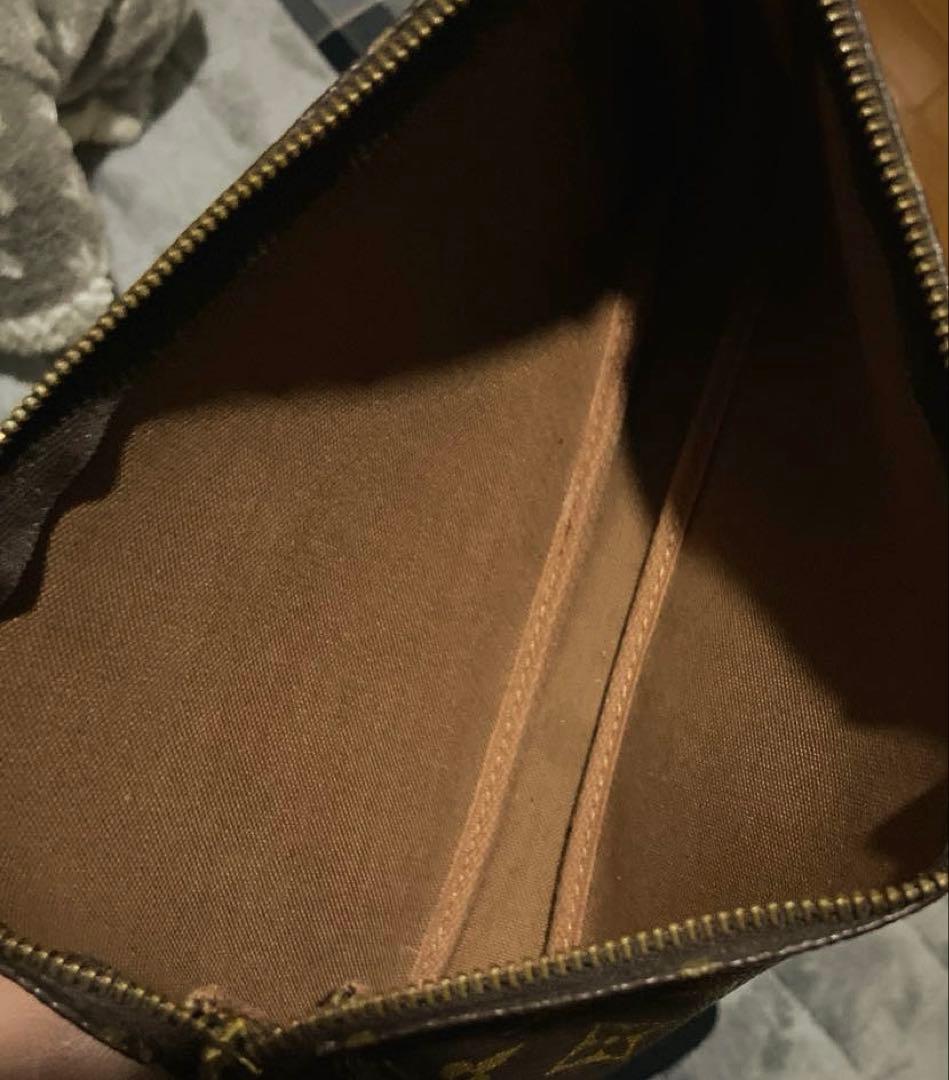 Louis Vuitton モノグラム 肩掛けポーチ　ボディバッグ　正規品　美品