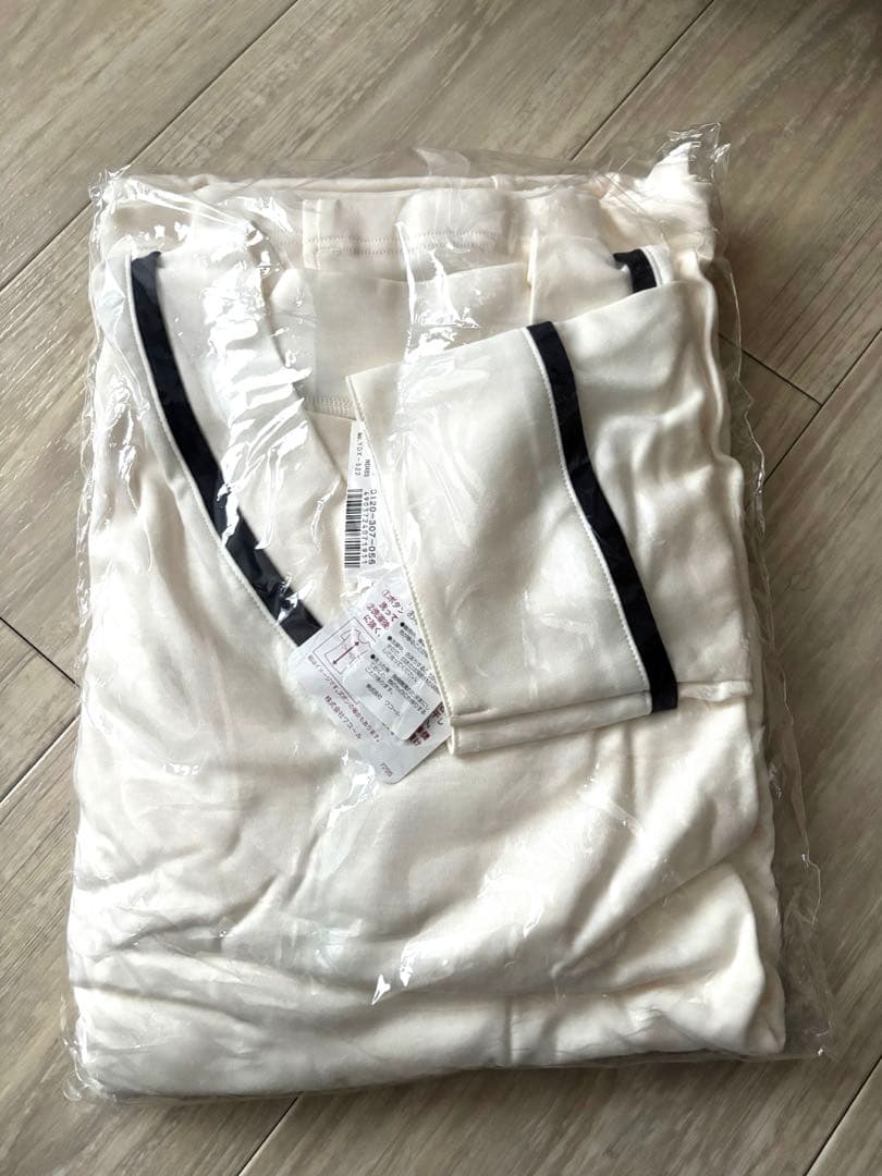 新品タグ付き❁ワコール 睡眠化学 Vネックパジャマ Lサイズ