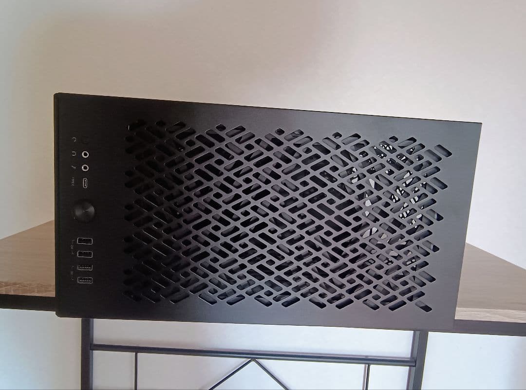 Define 7 Mini Solid ミニタワー型PCケース