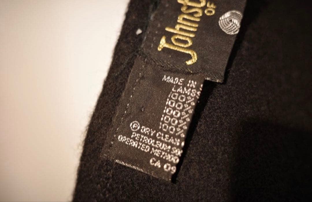 Johnstons ジョンストンズ 大判ストールポンチョ黒ウール100%コート
