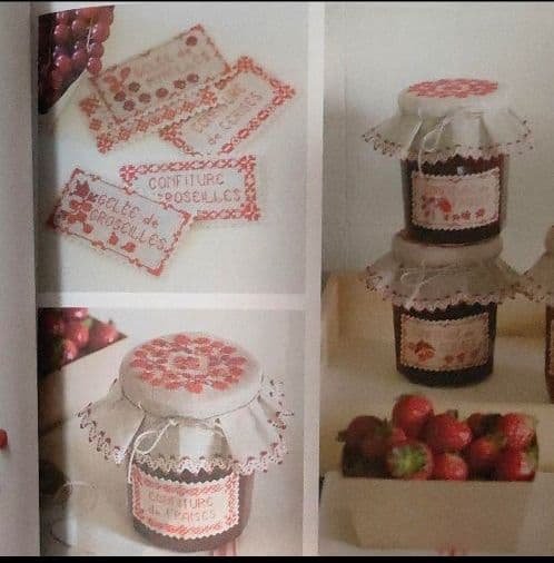 La cuisine en rouge et　クロスステッチ　図案集