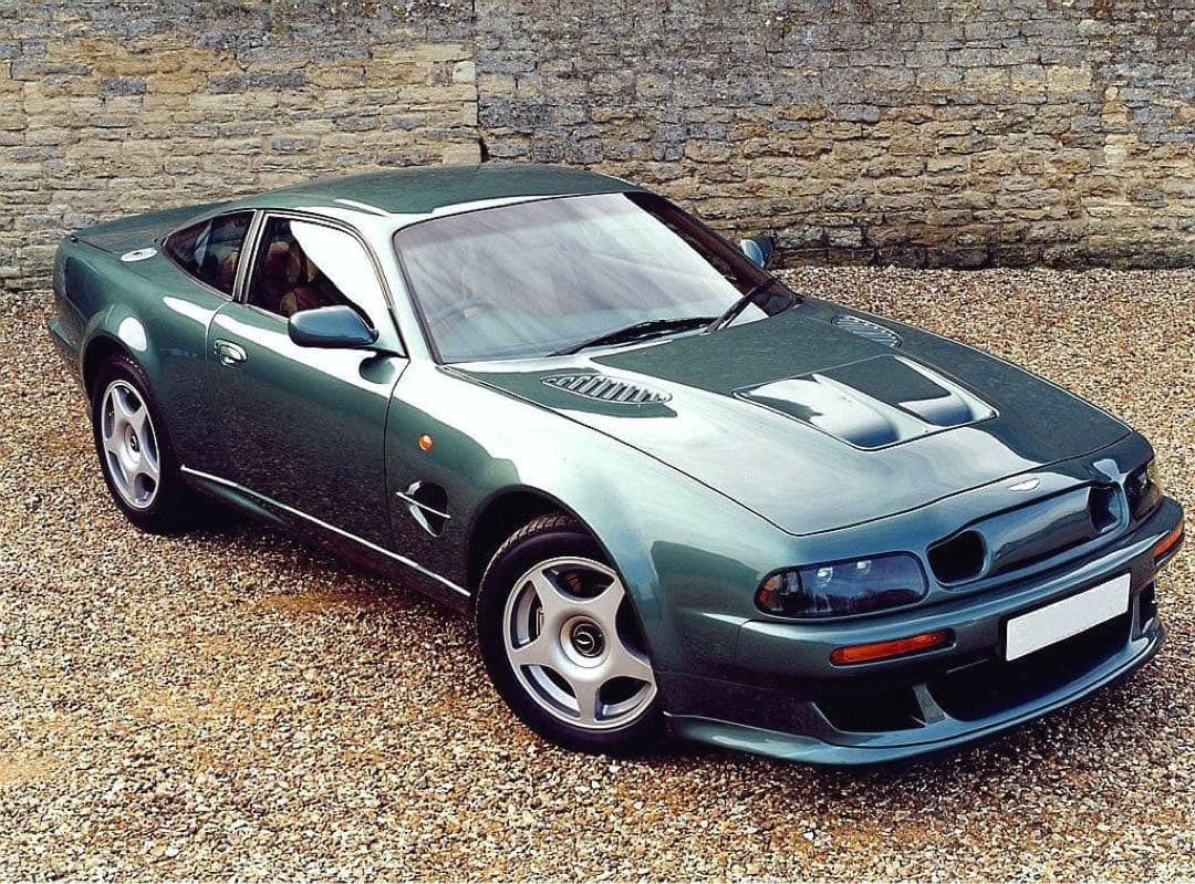 メイクアップ特注　アストン・マーティン　ルマンＶ６００　ピラニアキットべース