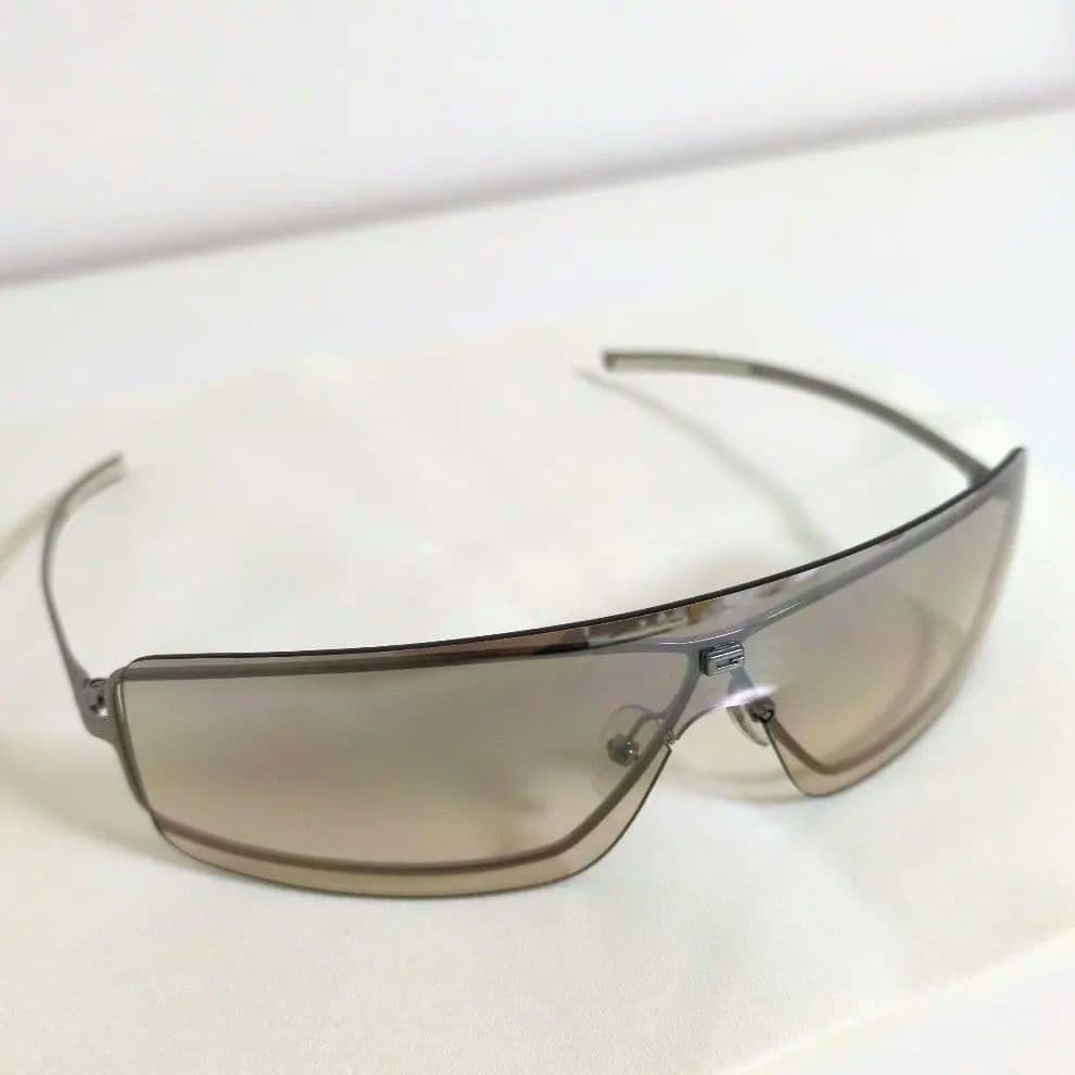 GUCCI サングラス　GUCCI