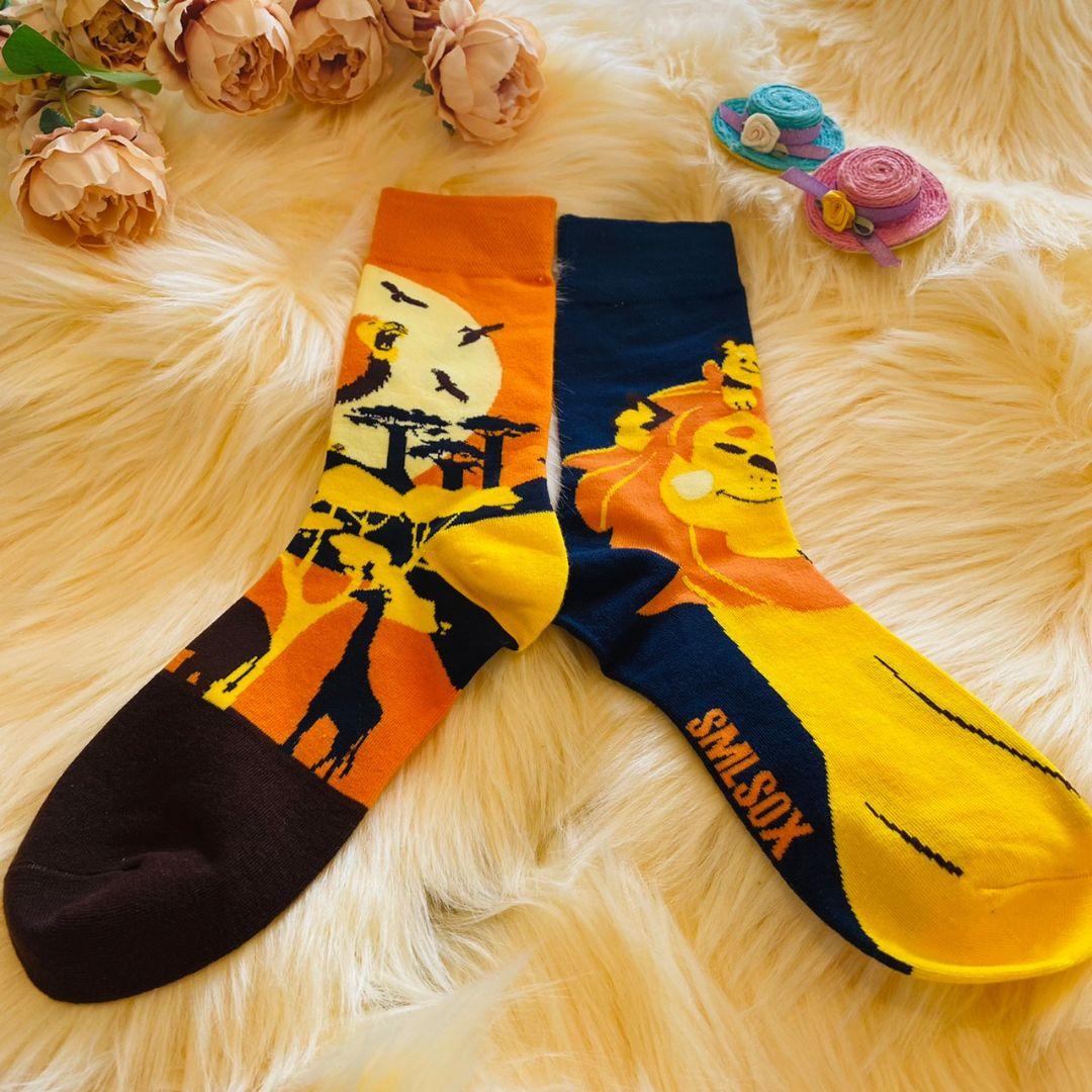 靴下　オニオオハシ非対称ソックス　ソックス　プレゼントやお揃いでも！