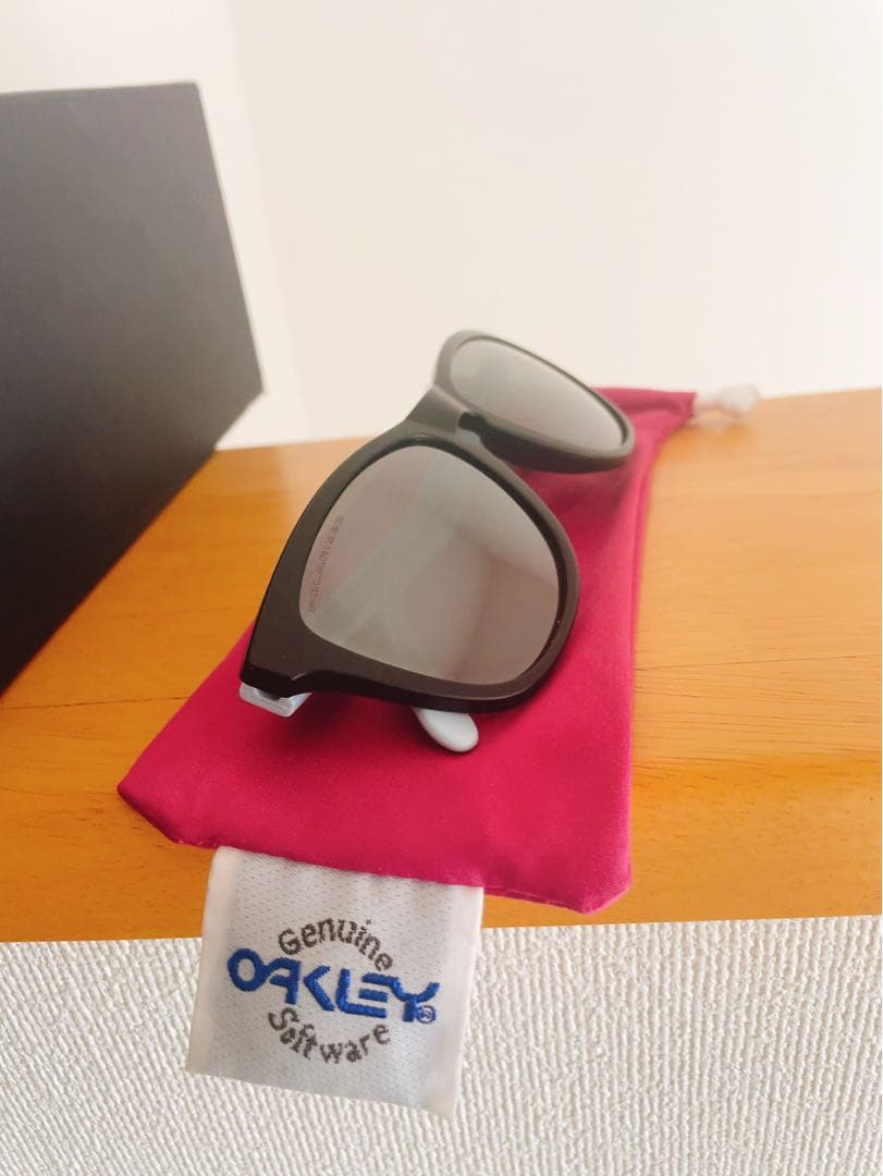OAKLEY オークリー フロッグスキン ポラライズド 偏光レンズ サングラス
