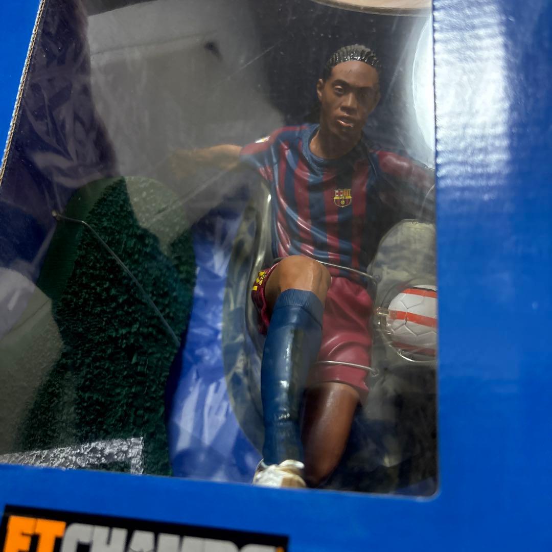 FTCHAMPS RONALDINHO 10 フィギュア 30cm