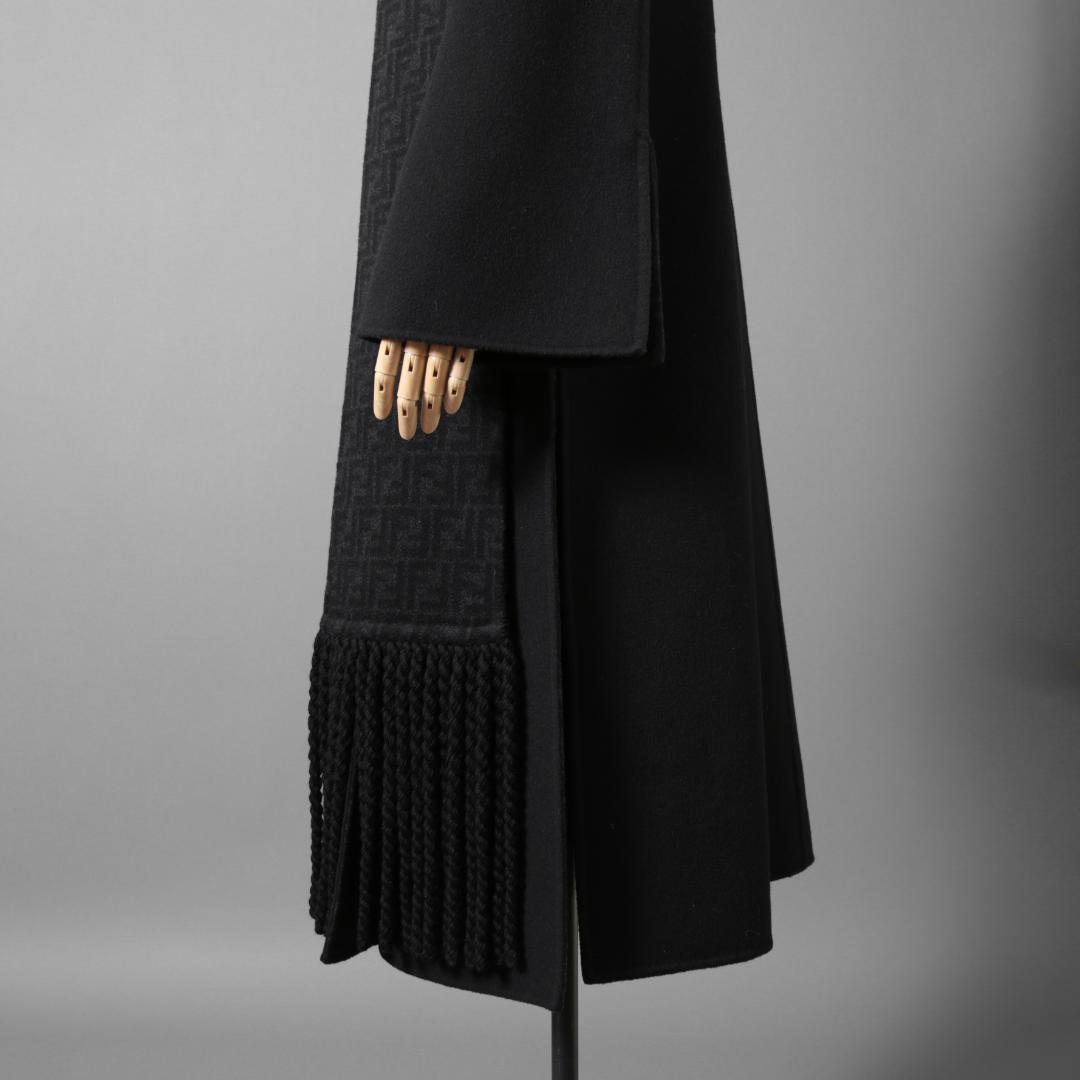FENDI 19AW 美品 裏地FFロゴ ズッカ柄 マフラー付き ロングコート