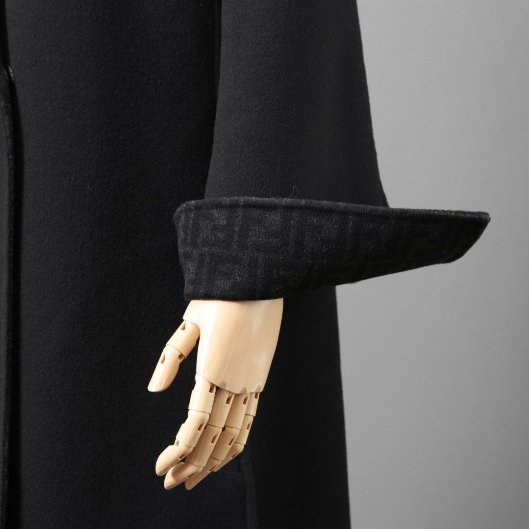 FENDI 19AW 美品 裏地FFロゴ ズッカ柄 マフラー付き ロングコート