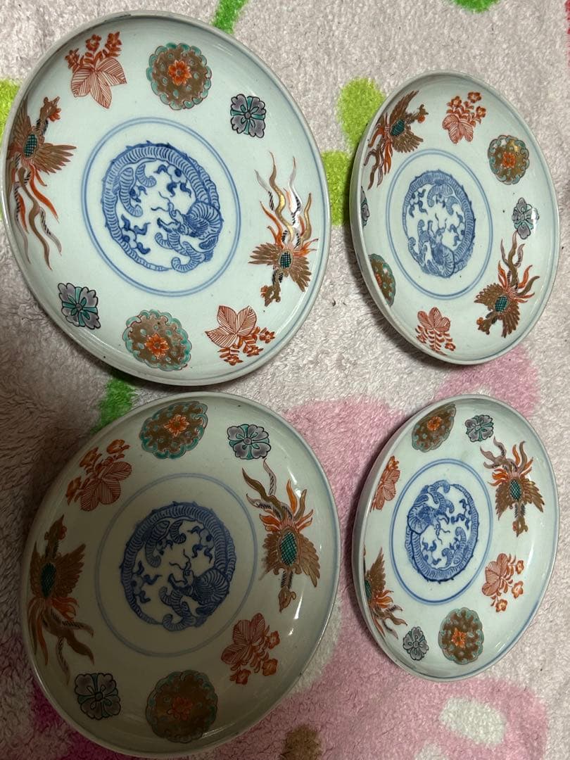 伊万里　色絵　皿　4枚